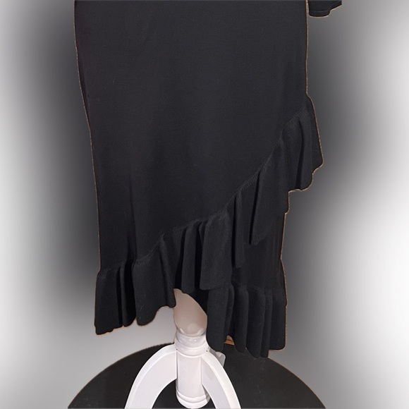 Sexy formfitting Calvin Klein black dress size large - Picture 3 of 12